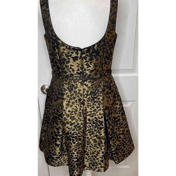 Theia Dress Black & Gold dress brocade sleeveless fit & flare pockets size 10 - Picture 3 of 10